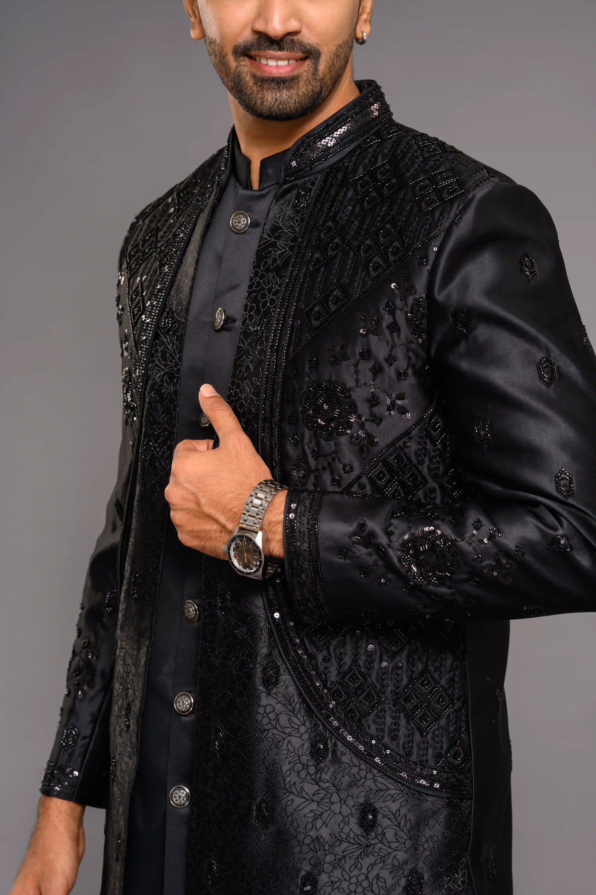 Jet Black Shade Open Indo Western Slim Jacket paired with Kurta & Narrow Pants (Set of 3)