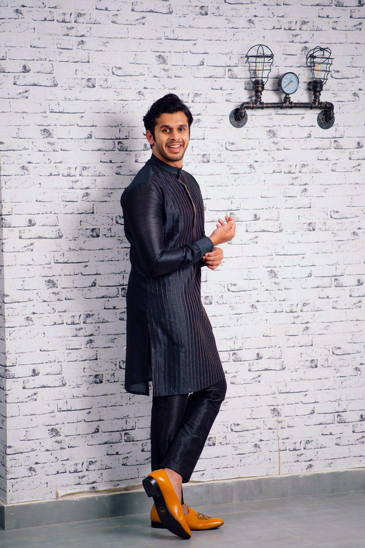 Charcoal Black Kurta Set With Vertical Tuck Detailing (Kurta + Black Bottom Pants)