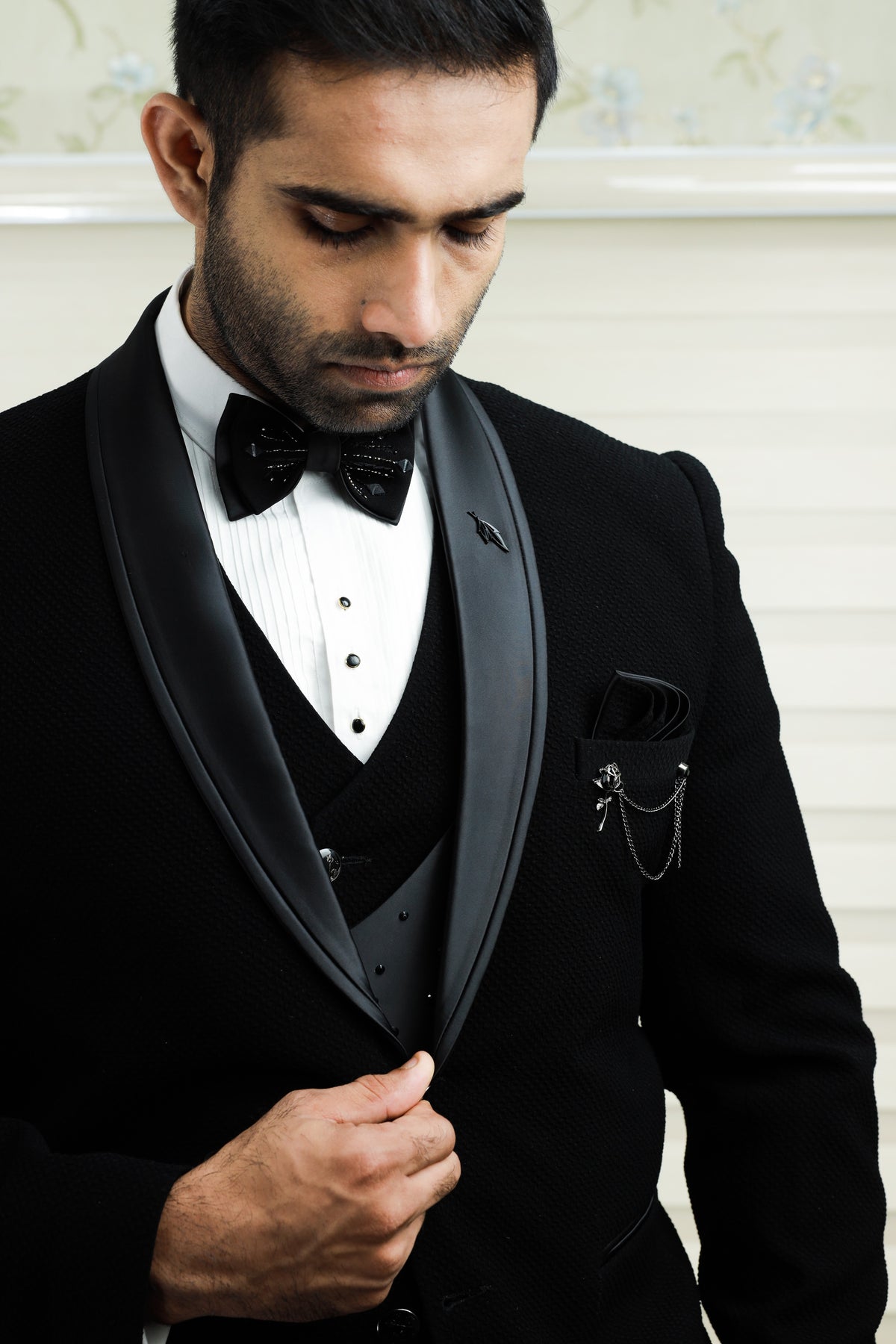 Jade Black 3 Piece Tuxedo Suit (Set of 4)