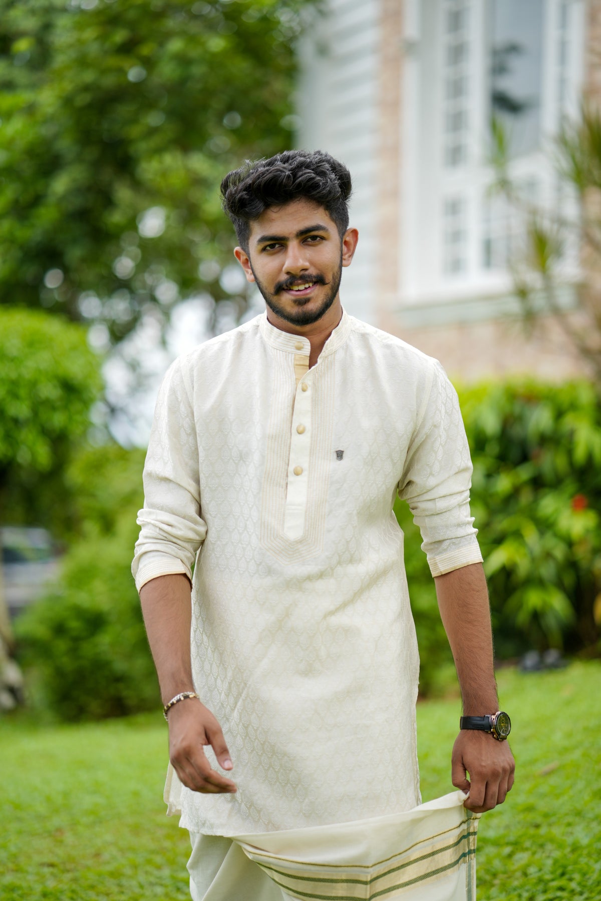 Off White Brocade Silk Kurta Set With Golden Zari Detailing (Kurta + Kasavu Munde)