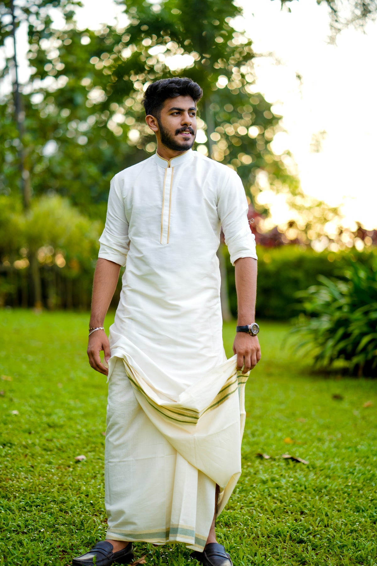 Off White Silk Kurta Set with Golden Pipping Detailing on Neck & Placket (Kurta + Kasavu Munde)