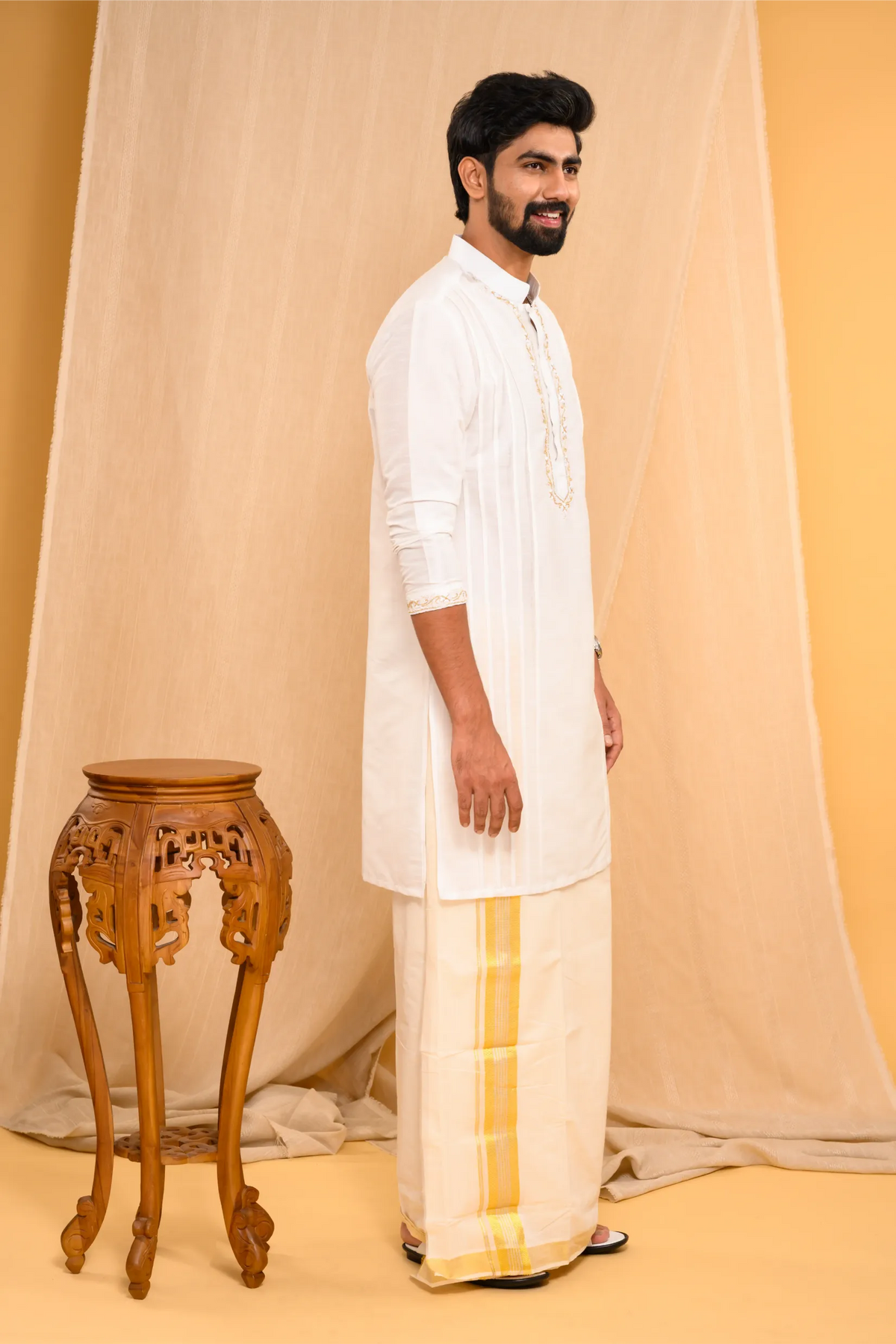 Off- White Silk Kurta with Hand Embroidery detailing  on placket, neck border & sleeve edge (Kurta + Munde + Melmunde)