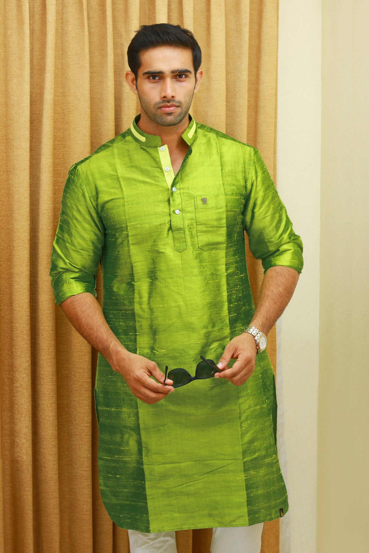 Kelly Green Kurta Set with Yellow Contrast Detailing (Kurta + White Bottom Pants)