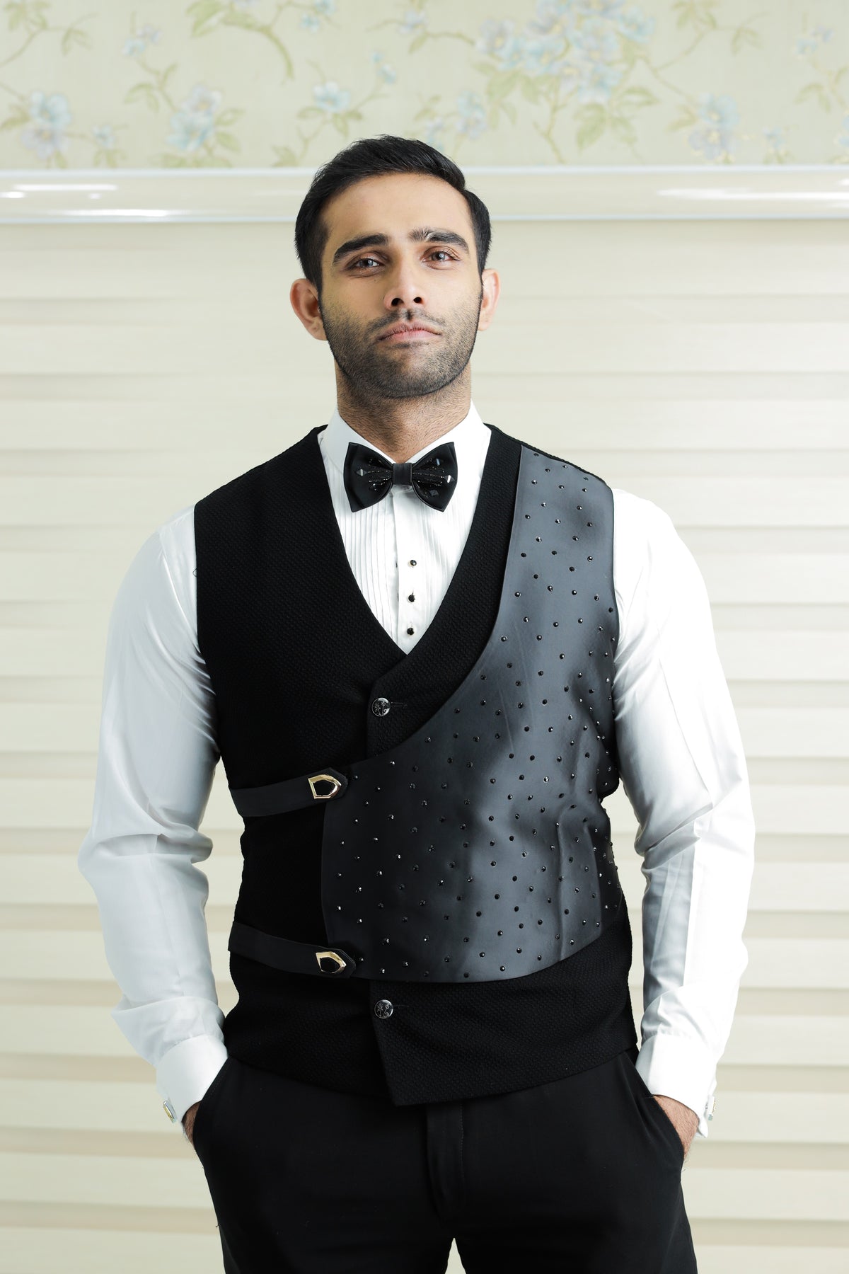 Jade Black 3 Piece Tuxedo Suit (Set of 4)