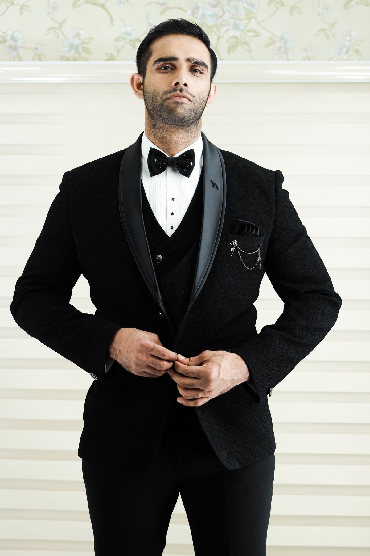 Jade Black 3 Piece Tuxedo Suit (Set of 4)